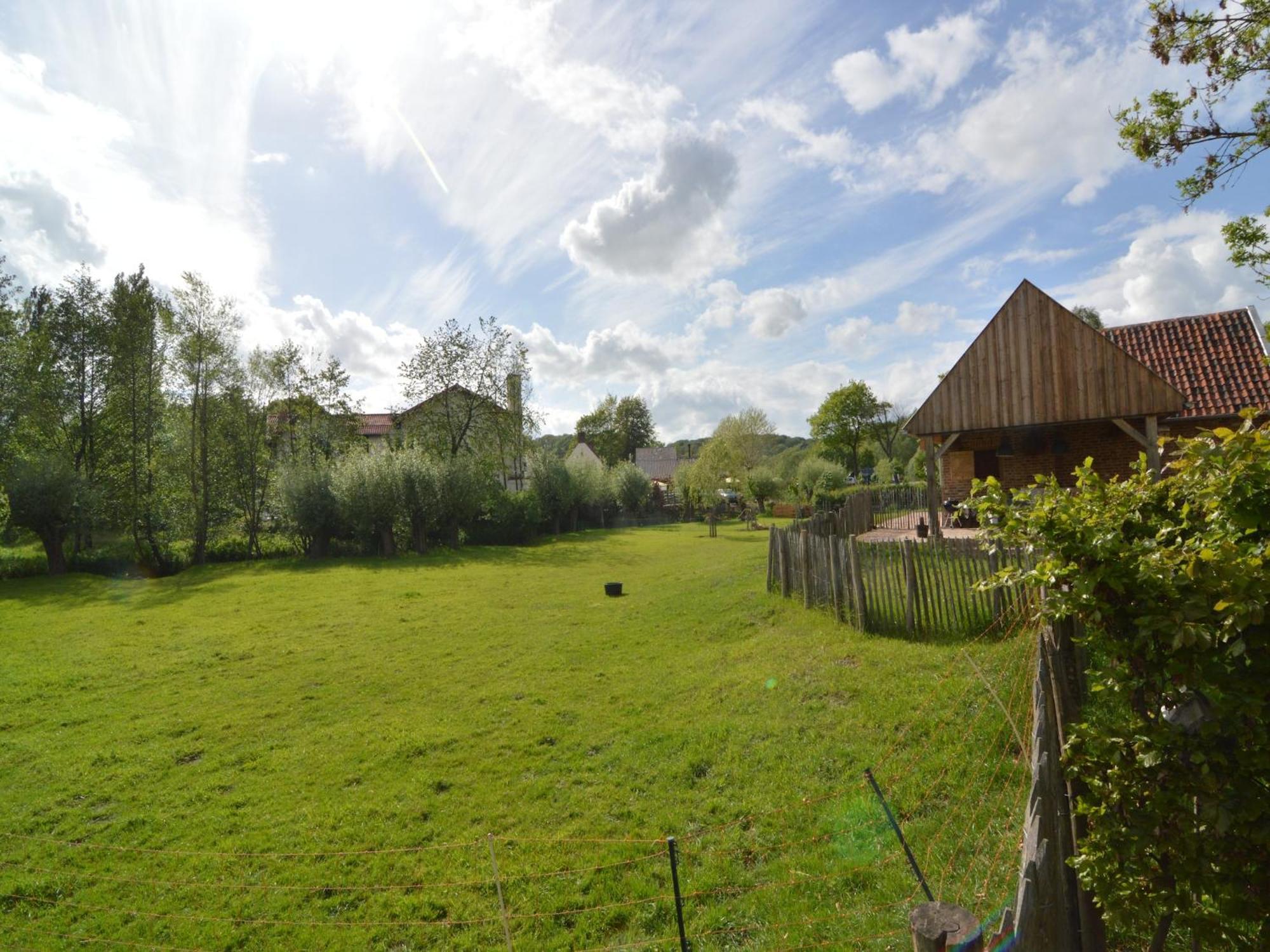 Stunning Holiday Home Near Forest In Slenaken Exterior photo
